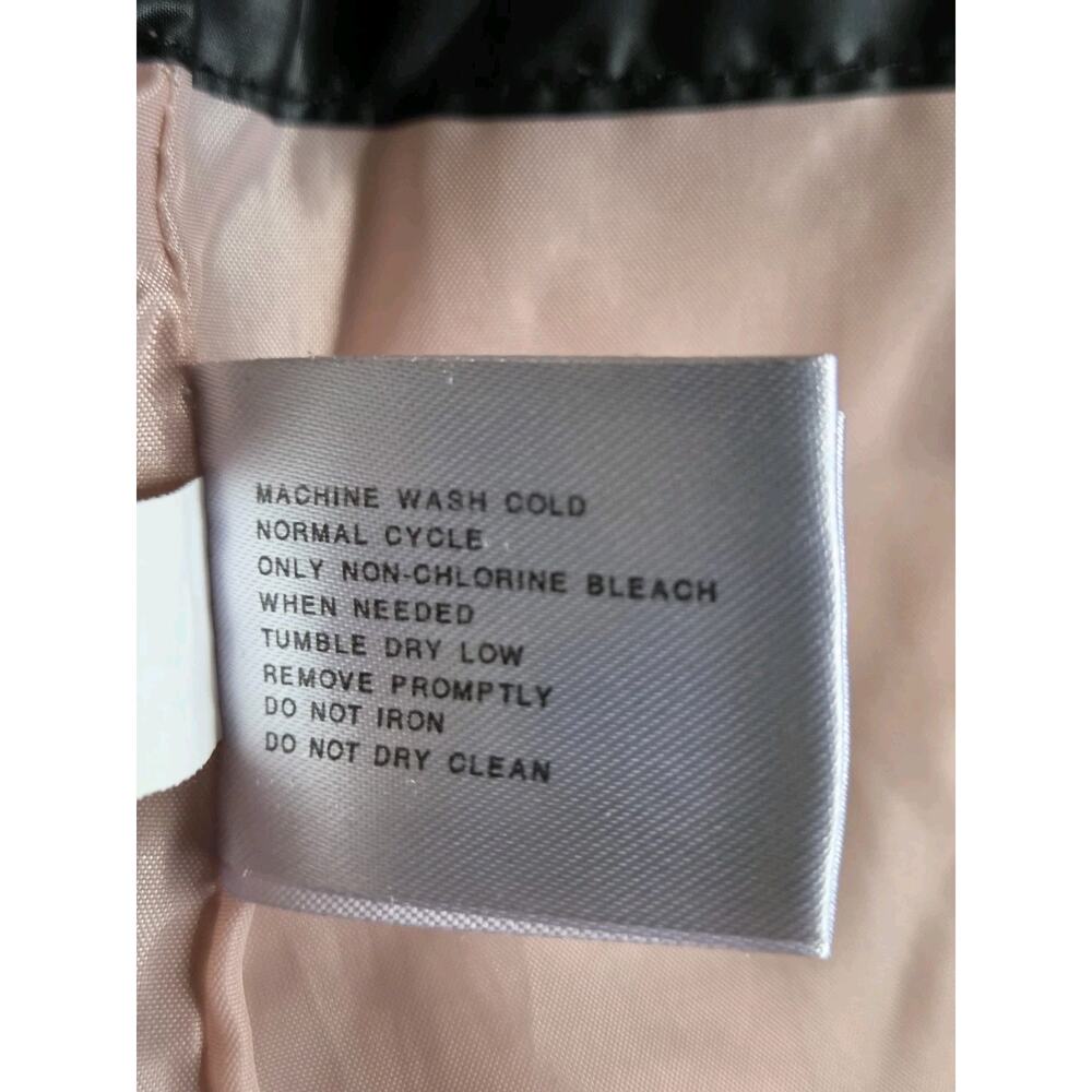 Michael Kors Girls Black Pink Hooded Puffer Jacket Faux Fur Collar Size 10/12 - Picture 8 of 12